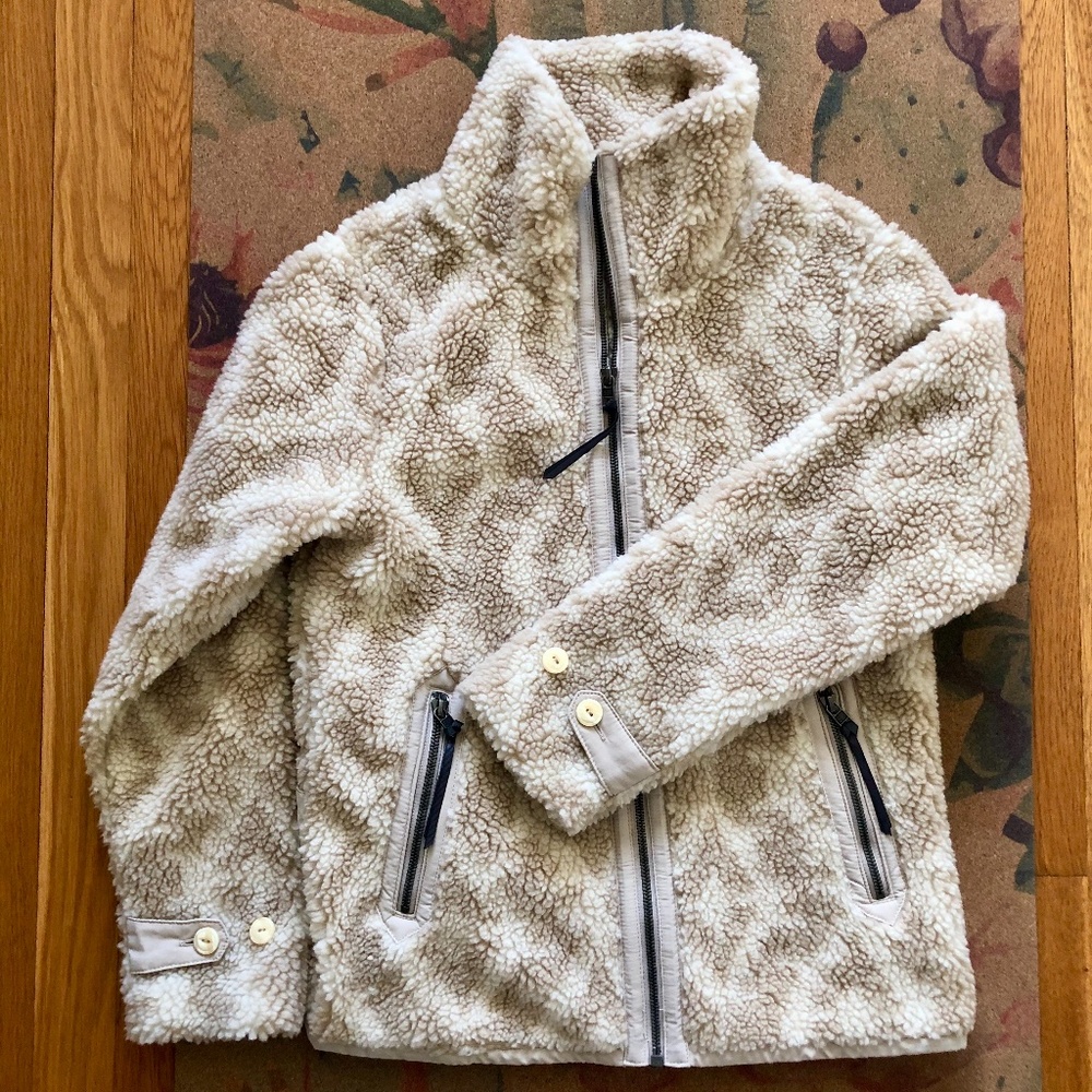 🌈 PATAGONIA Divided Sky Jacket in Geo Pumice